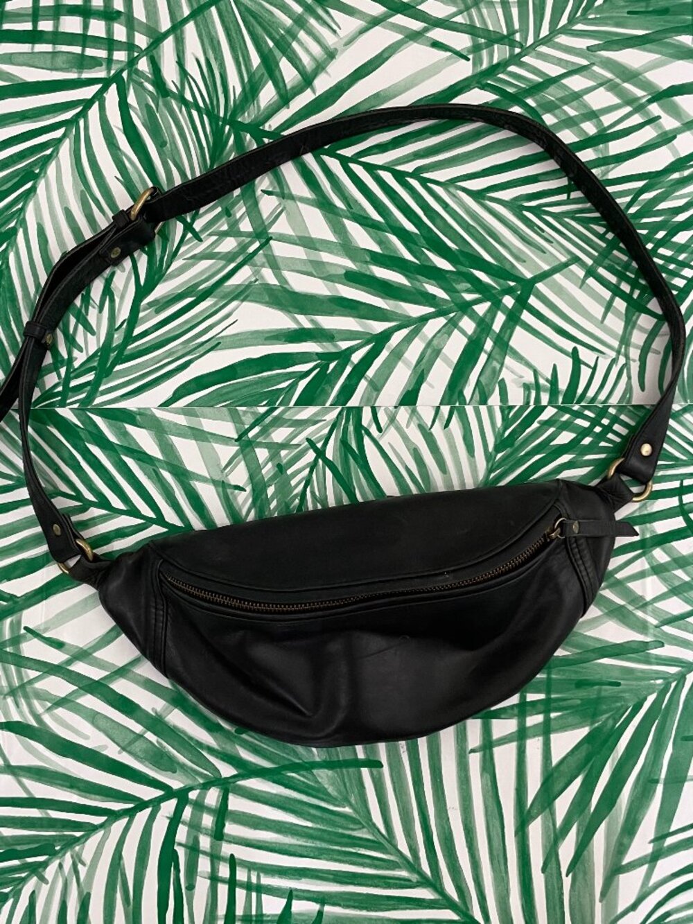 MANDRN The Atlas Black Leather Sling Bag Fanny Pack